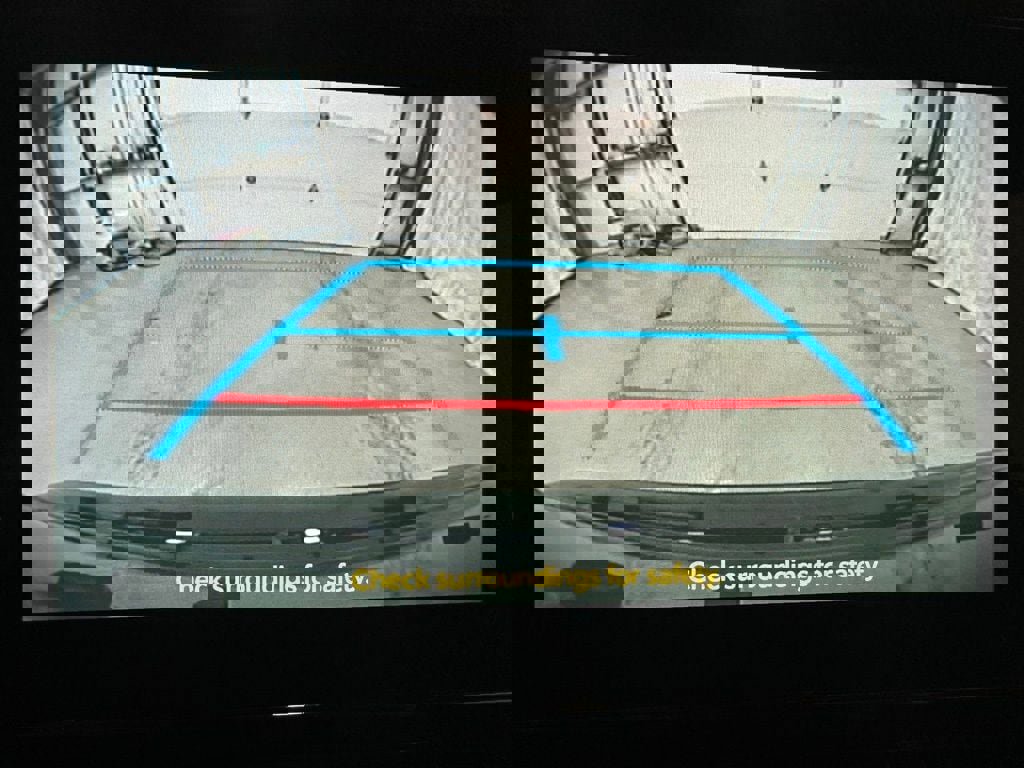 Used 2025 Toyota Corolla LE image 36