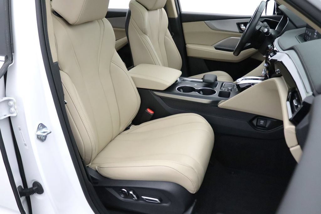 Certified 2024 Acura MDX SH-AWD image 15
