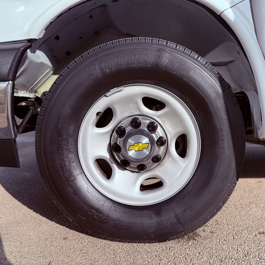 Used 2025 Chevrolet Express 3500 LT w/ LT Preferred Equipment Group image 32