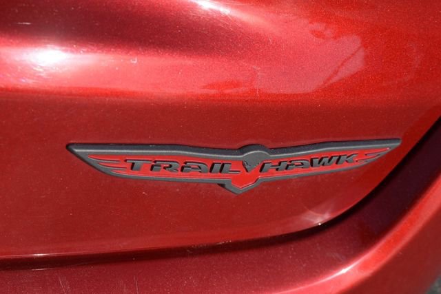 Used 2025 Jeep Compass Trailhawk image 18