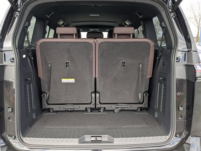 New 2025 Volkswagen ID. Buzz Pro S RWD image 12