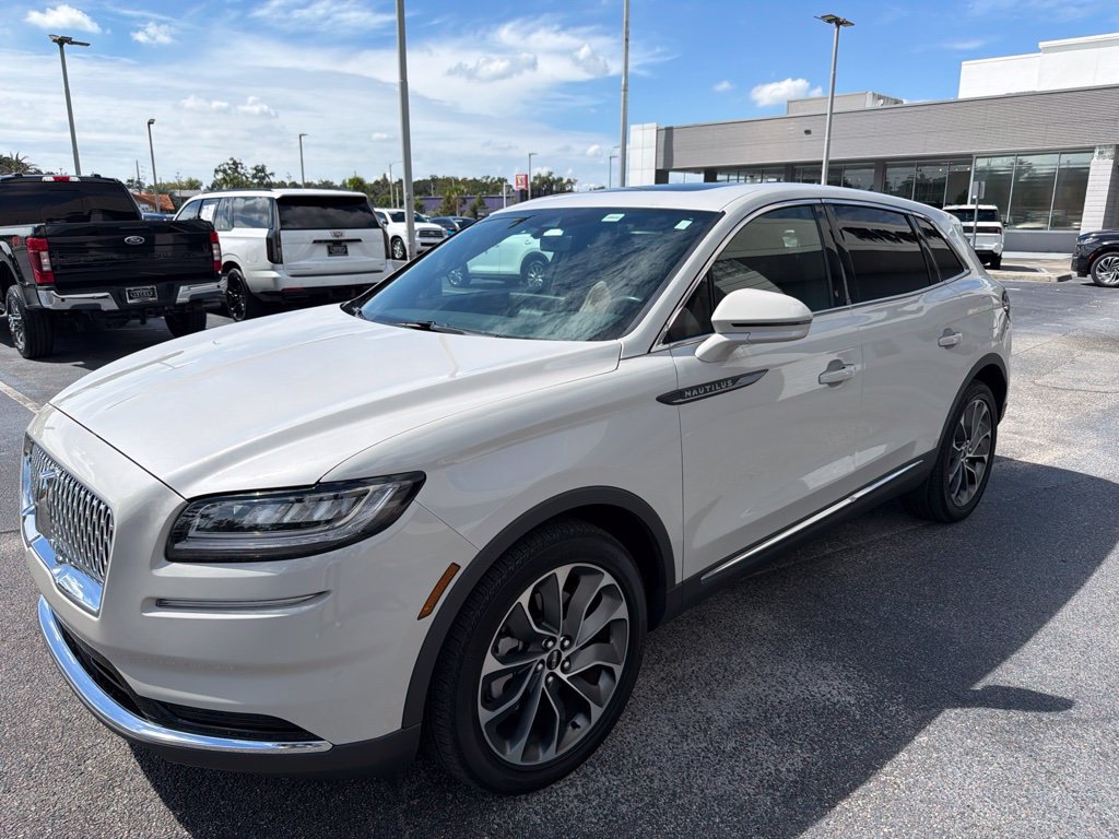 Certified 2023 Lincoln Nautilus Reserve AWD/4WD image 5