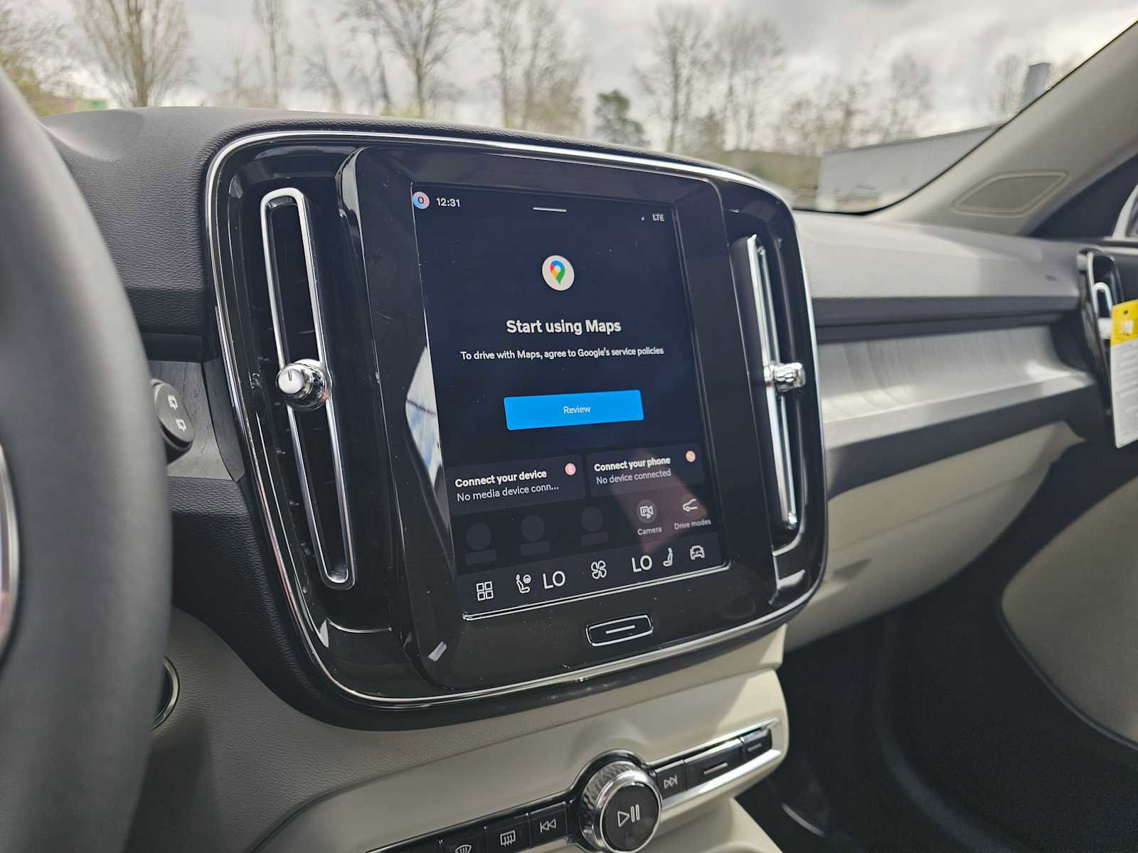 Used 2026 Volvo XC40 B5 Plus w/ Protection Package Premier image 24