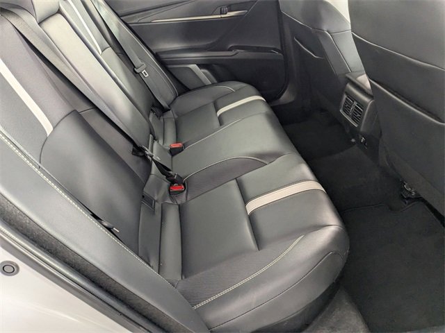 Used 2025 Toyota Camry SE image 29