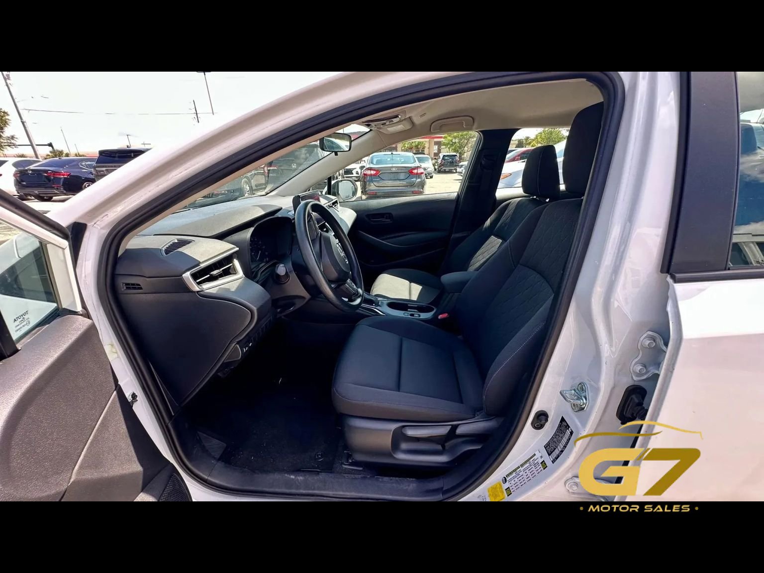 Used 2023 Toyota Corolla LE FWD image 7
