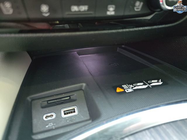 Used 2023 Buick Enclave Avenir w/ Avenir Technology Package image 35