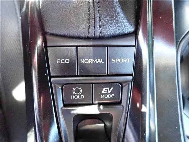 Certified 2025 Toyota Camry LE FWD image 15