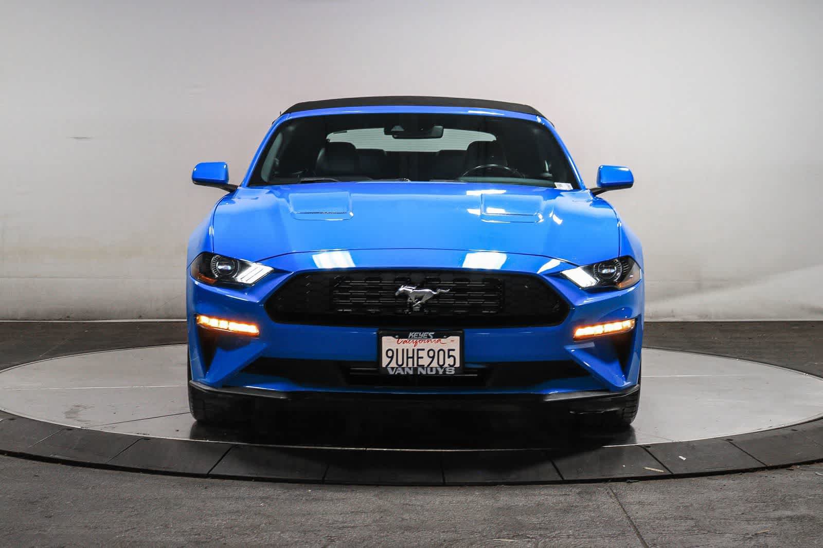 Used 2022 Ford Mustang Premium RWD image 6