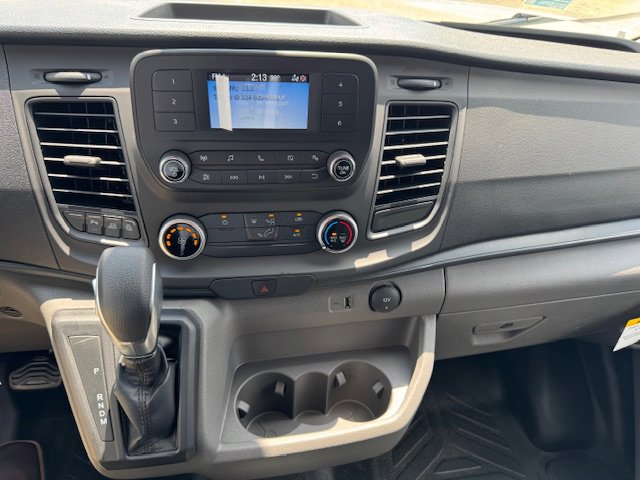 New 2025 Ford Transit 250 148 Medium Roof image 15