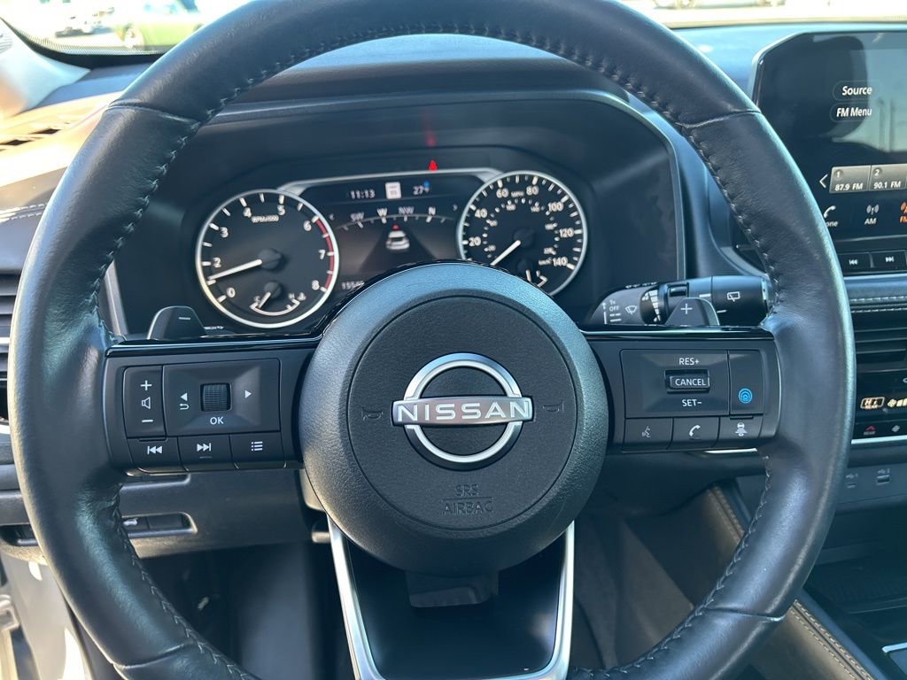 Used 2023 Nissan Rogue SL w/ SL Premium Package image 19