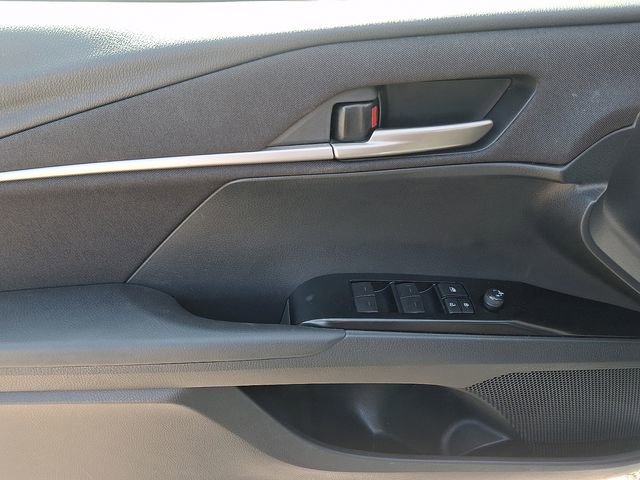 Used 2025 Toyota Camry LE FWD image 12
