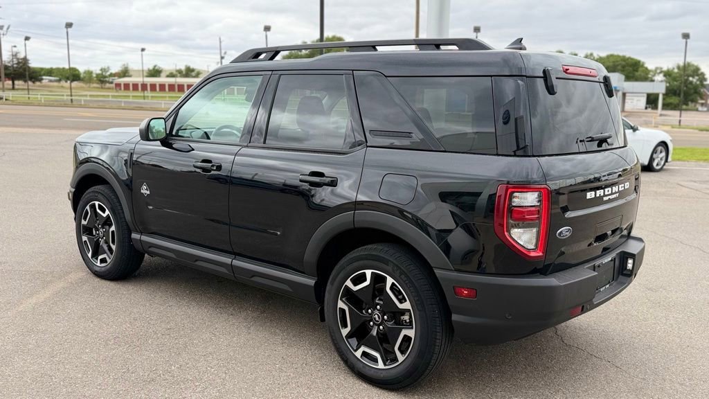 Used 2023 Ford Bronco Sport Outer Banks AWD/4WD image 7
