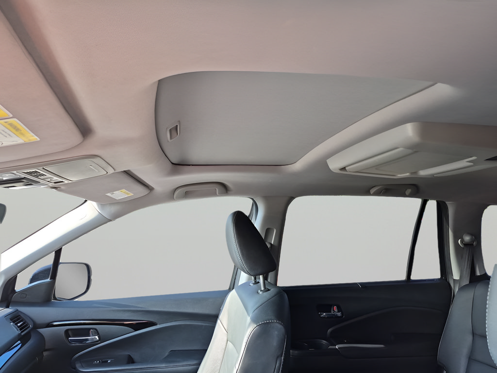 Used 2022 Honda Pilot Touring image 30
