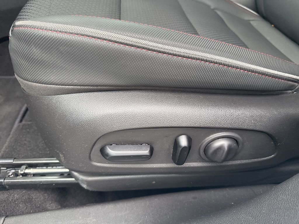 Used 2021 Chevrolet TrailBlazer RS image 19