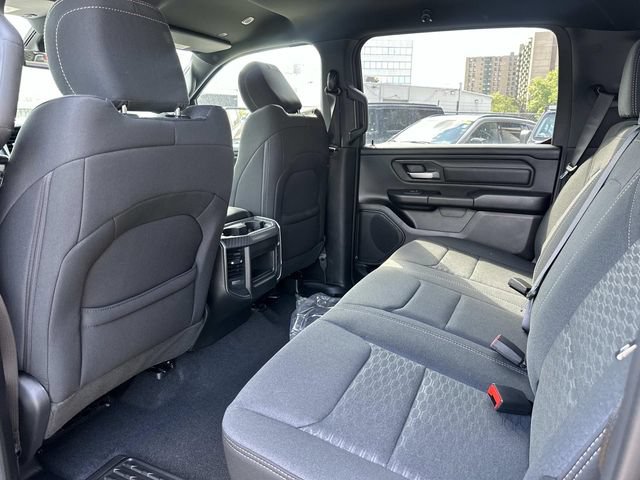 New 2026 RAM 1500 Express AWD/4WD image 11