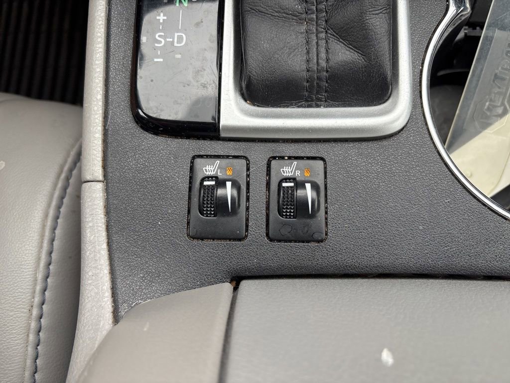 Used 2016 Toyota Highlander XLE FWD image 6