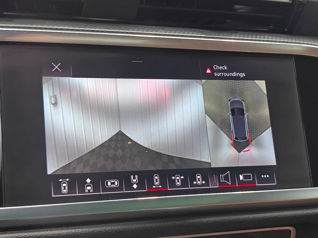 Used 2022 Audi Q3 2.0T Premium Plus w/ Premium Plus Package image 44