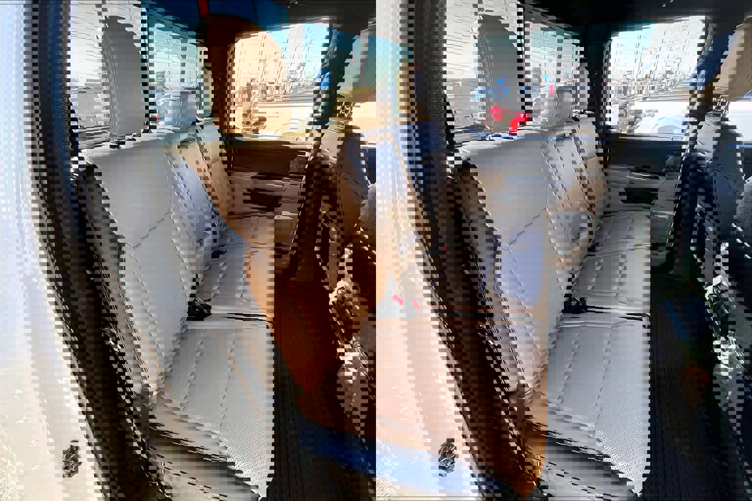 Used 2022 Ford F150 Lariat w/ Equipment Group 502A High image 19