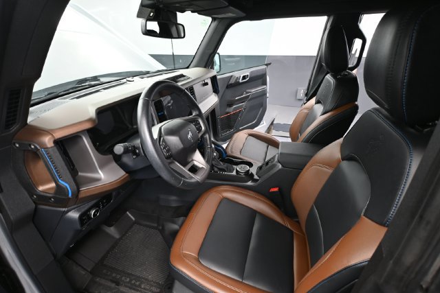 Used 2023 Ford Bronco Outer Banks AWD/4WD image 17