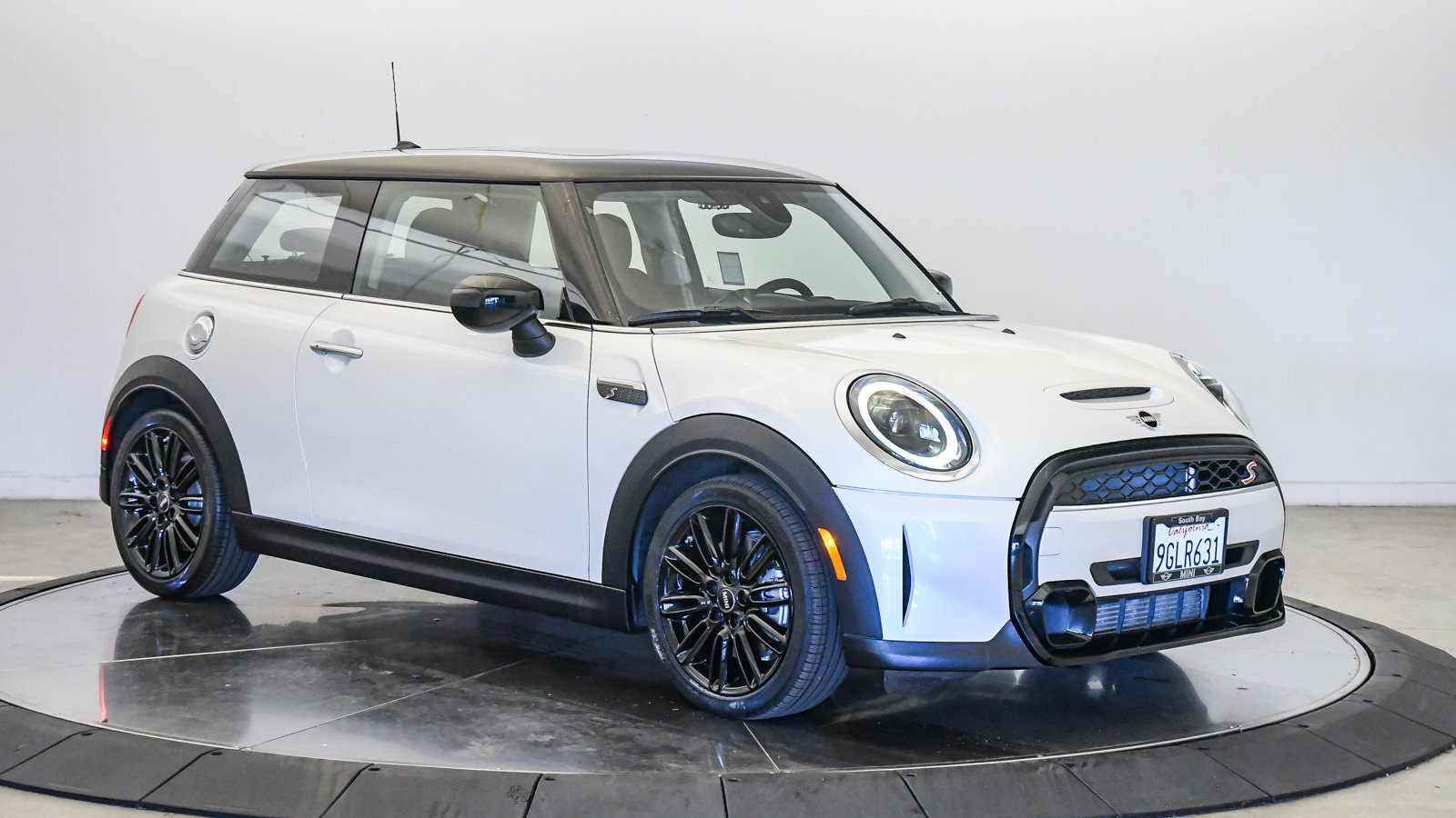 Certified 2024 MINI Cooper S FWD image 5