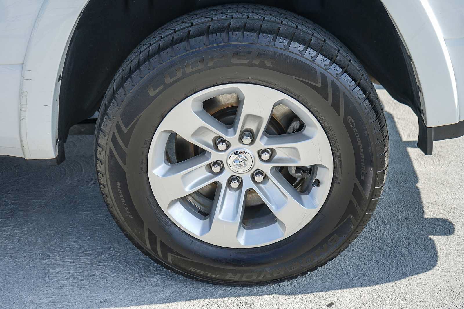 Used 2022 RAM 1500 Laramie AWD/4WD image 9