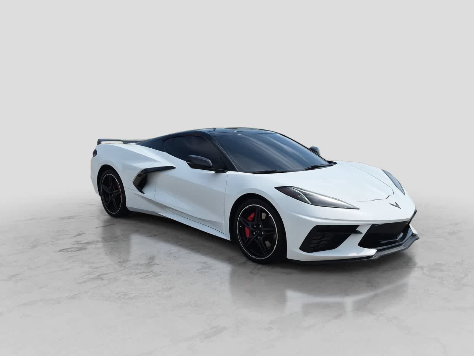 Used 2020 Chevrolet Corvette Stingray Coupe w/ Z51 Performance Package RWD image 2