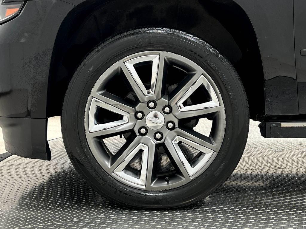 Used 2018 Chevrolet Suburban Premier AWD/4WD image 43