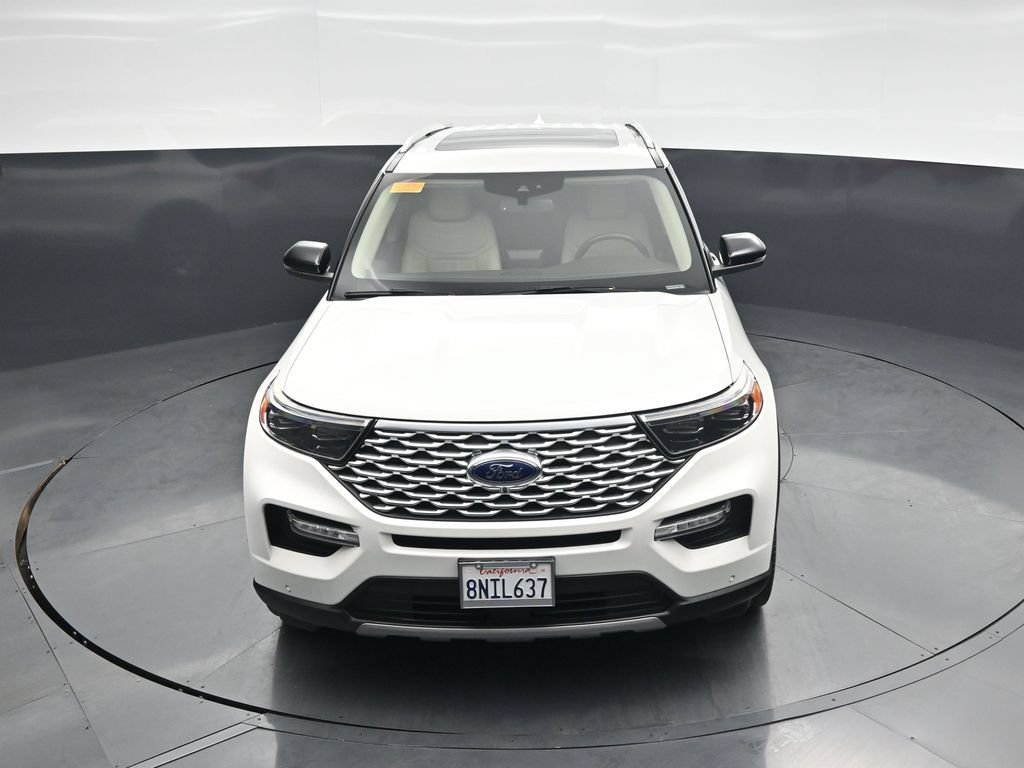 Certified 2020 Ford Explorer Platinum w/ Premium Technology Package AWD/4WD image 41