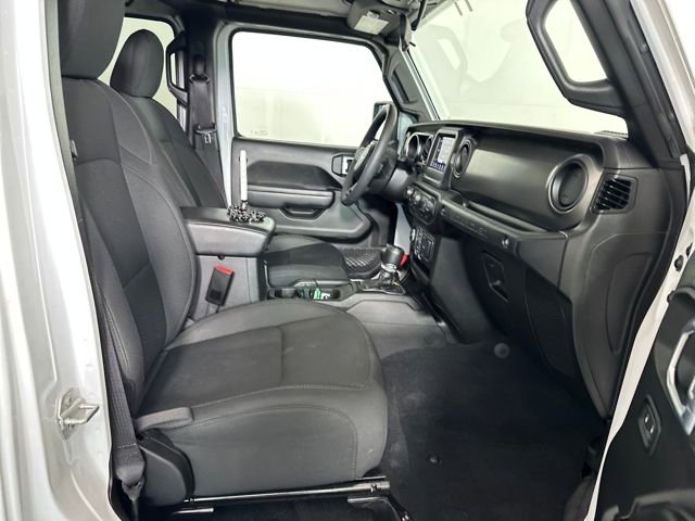 Used 2023 Jeep Wrangler Unlimited w/ Cold Weather Group image 28