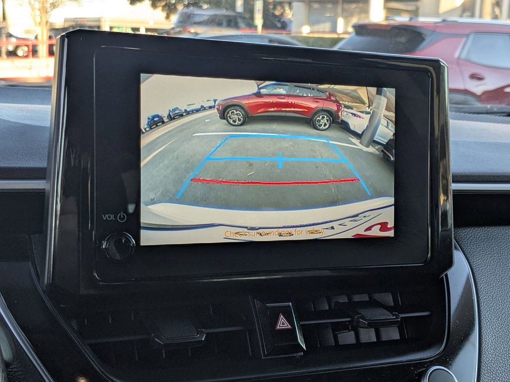 Used 2025 Toyota Corolla LE image 21