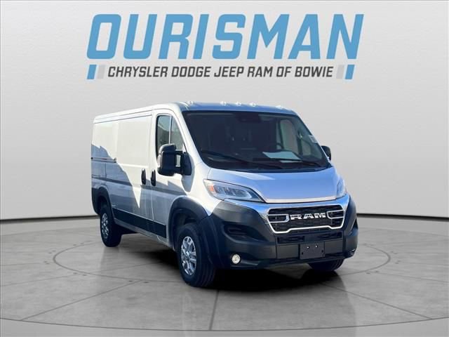 New 2025 RAM ProMaster 2500 w/ Quick Order Package 22G SLT