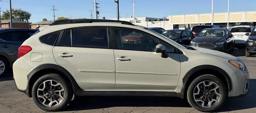 Used 2017 Subaru Crosstrek 2.0i Limited AWD/4WD image 8