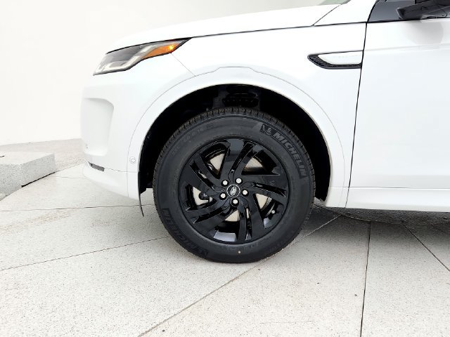 Certified 2025 Land Rover Discovery Sport S AWD/4WD image 30