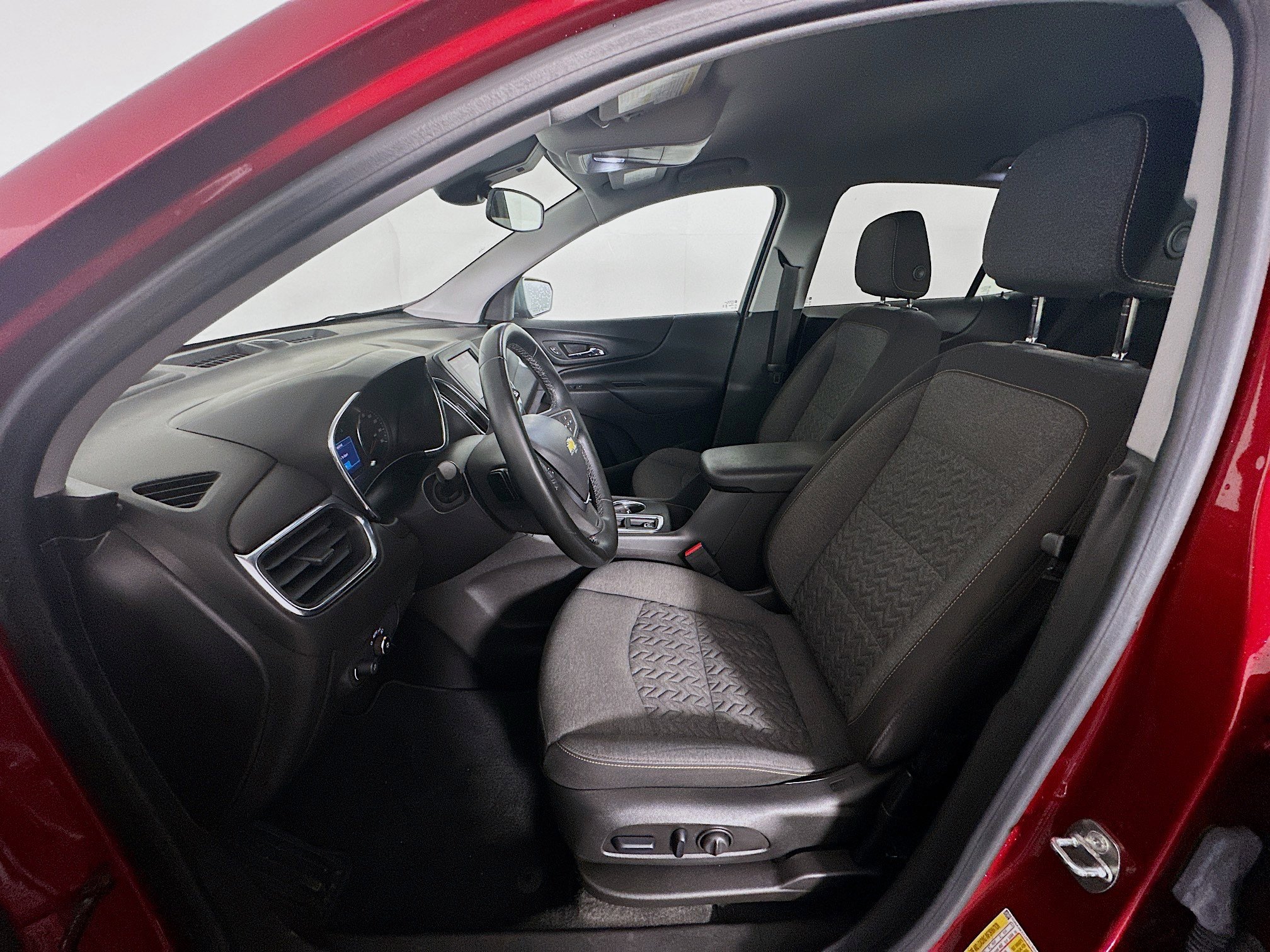 Used 2023 Chevrolet Equinox LT image 13