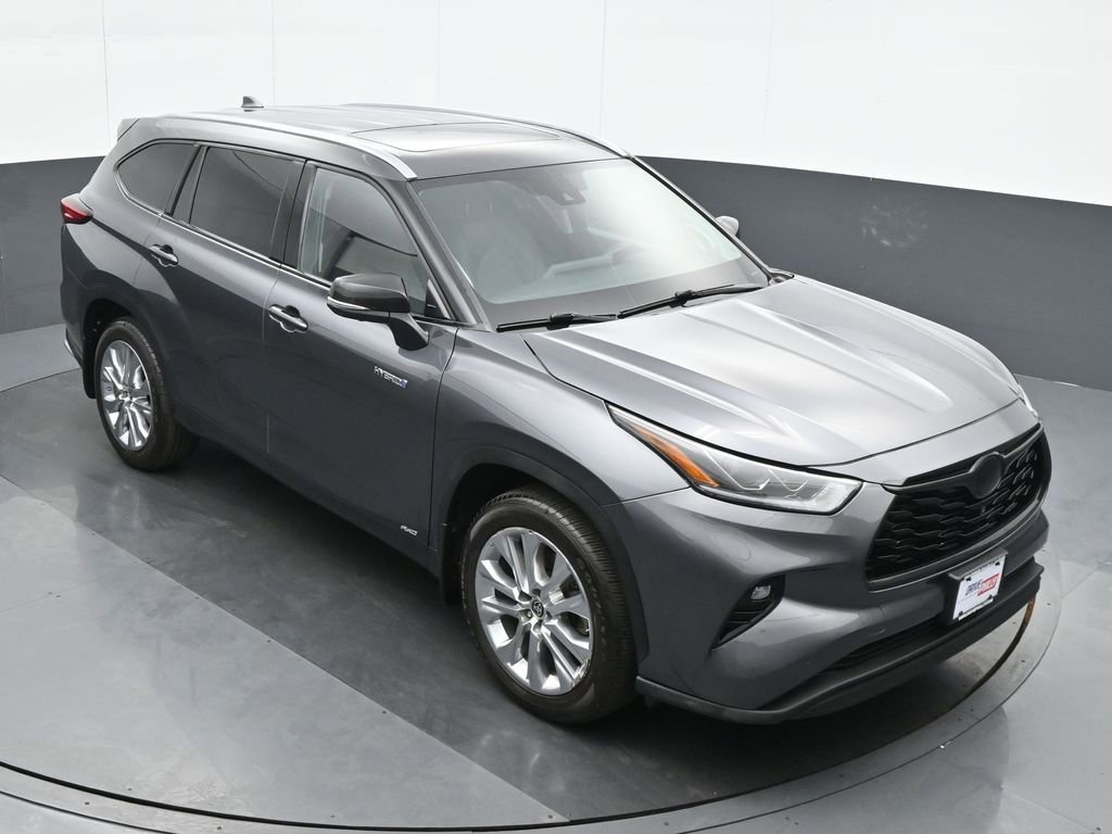 Used 2021 Toyota Highlander Limited AWD/4WD image 25