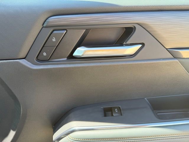 New 2026 GMC Acadia AT4 w/ Luxury Package AWD/4WD image 54