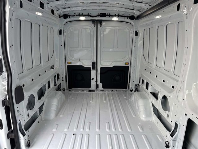 New 2025 Ford Transit 250 148 Medium Roof image 15