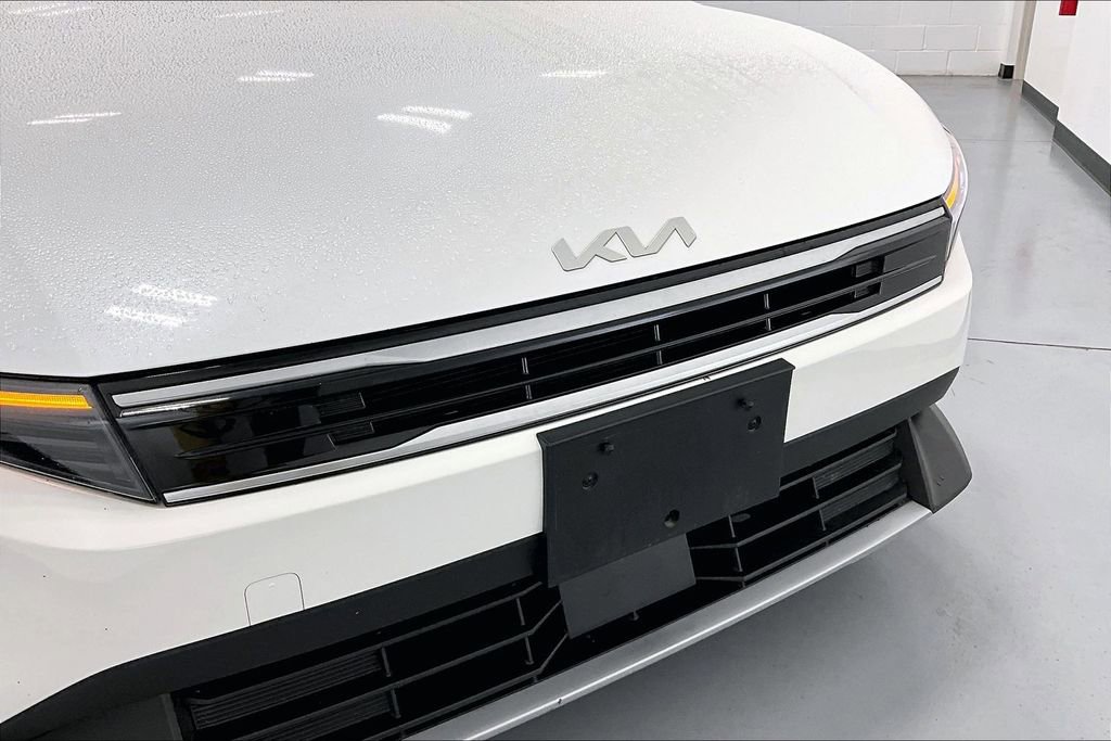 Used 2025 Kia K4 EX FWD image 36