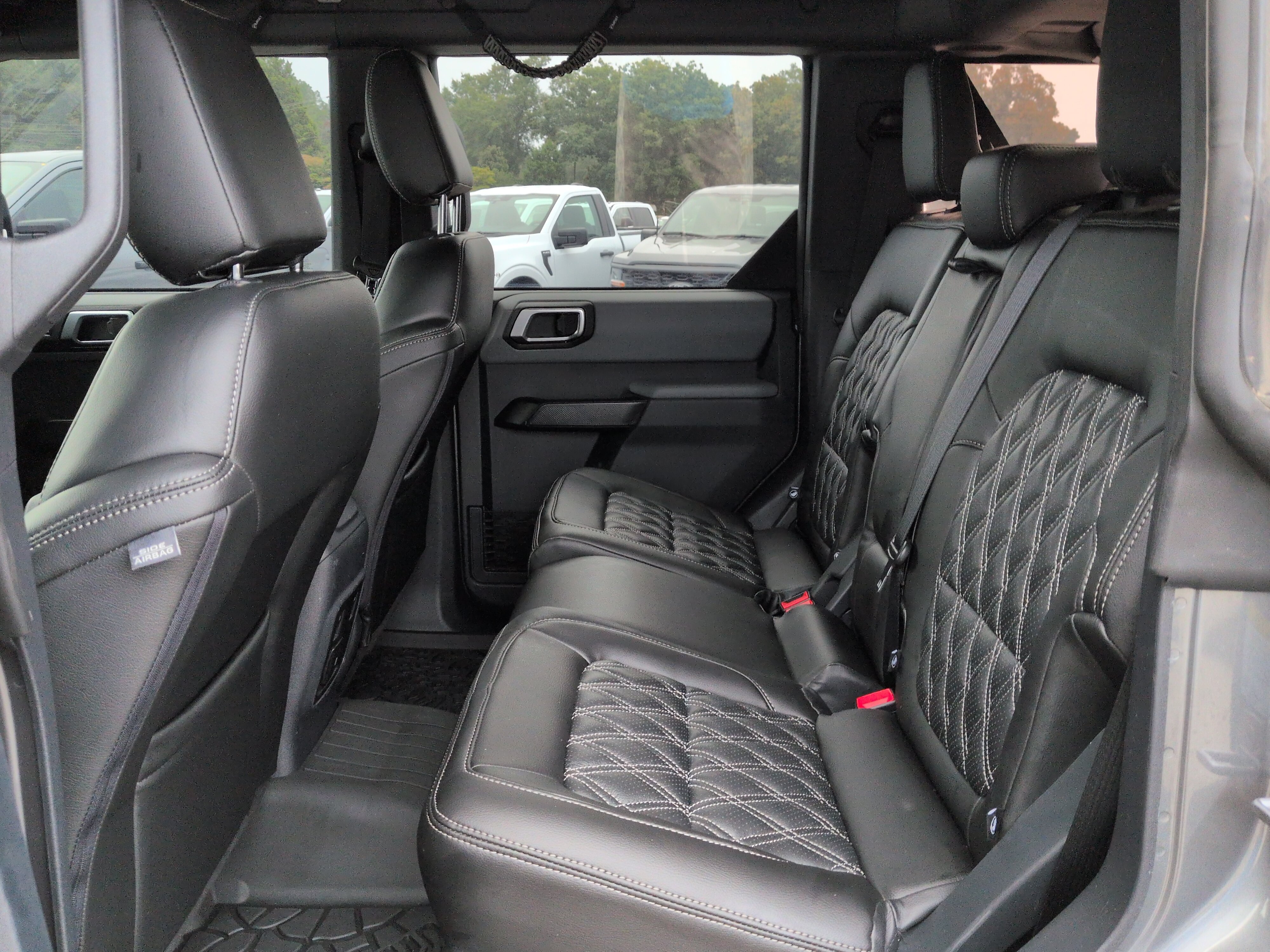 Certified 2021 Ford Bronco 4-Door w/ Sasquatch Package AWD/4WD image 12