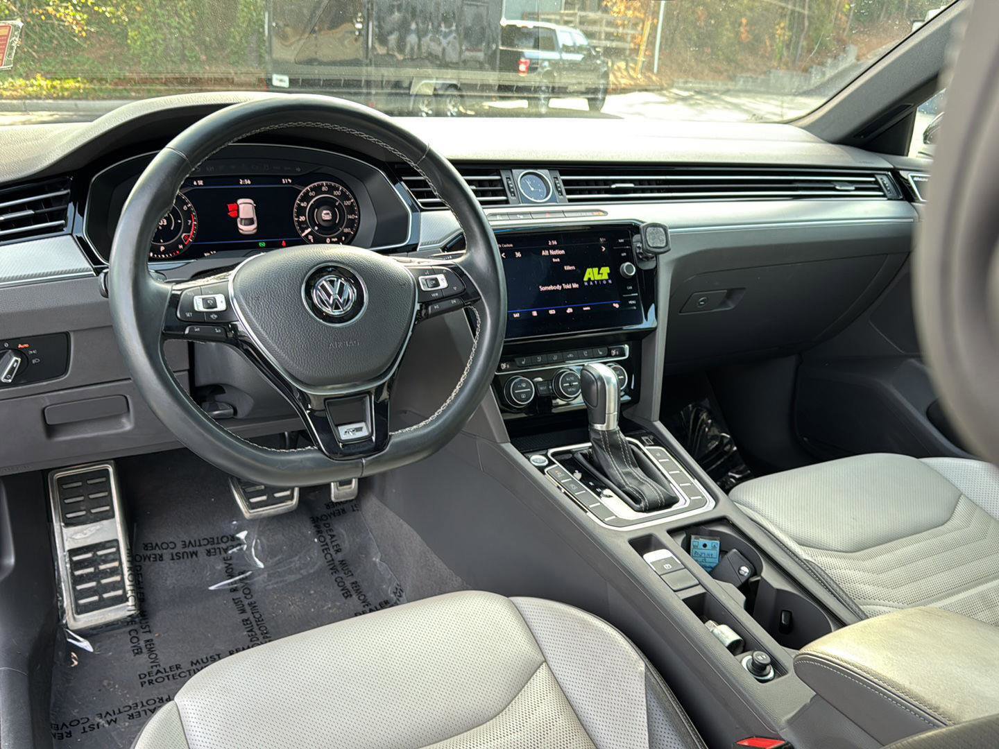 Used 2019 Volkswagen Arteon SEL Premium image 16