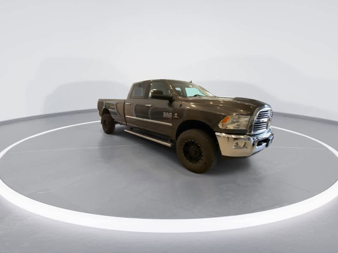 Used 2018 RAM 3500 Big Horn AWD/4WD image 2