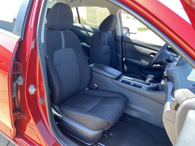 Used 2024 Nissan Sentra SV FWD image 20
