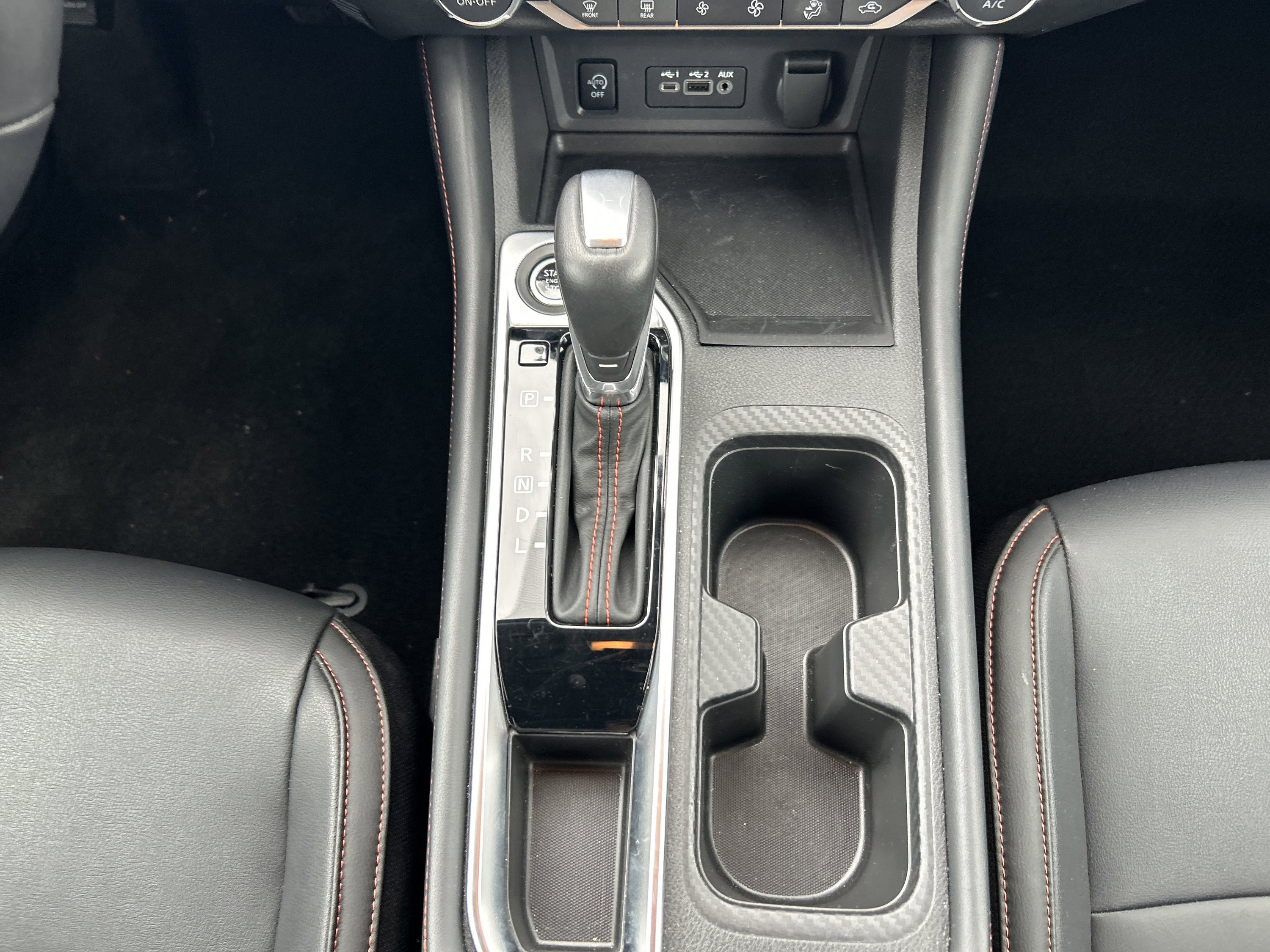 Used 2025 Nissan Sentra SR w/ SR Premium Package image 33