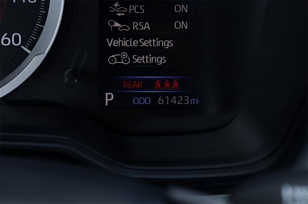 Certified 2022 Toyota Corolla SE w/ Carpet Mat Package (TMS) image 32