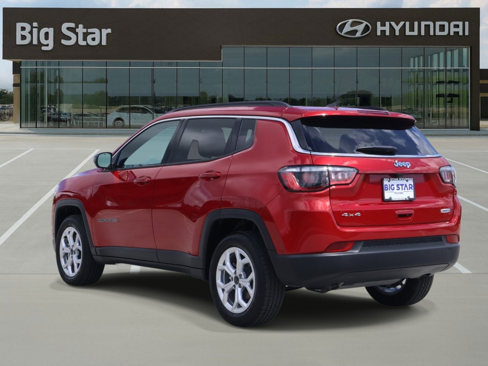 Used 2026 Jeep Compass Latitude AWD/4WD image 3