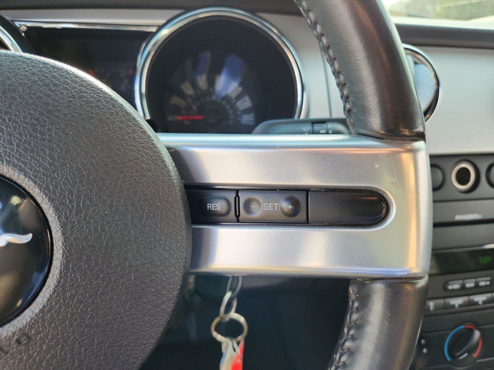 Used 2006 Ford Mustang GT Premium image 29