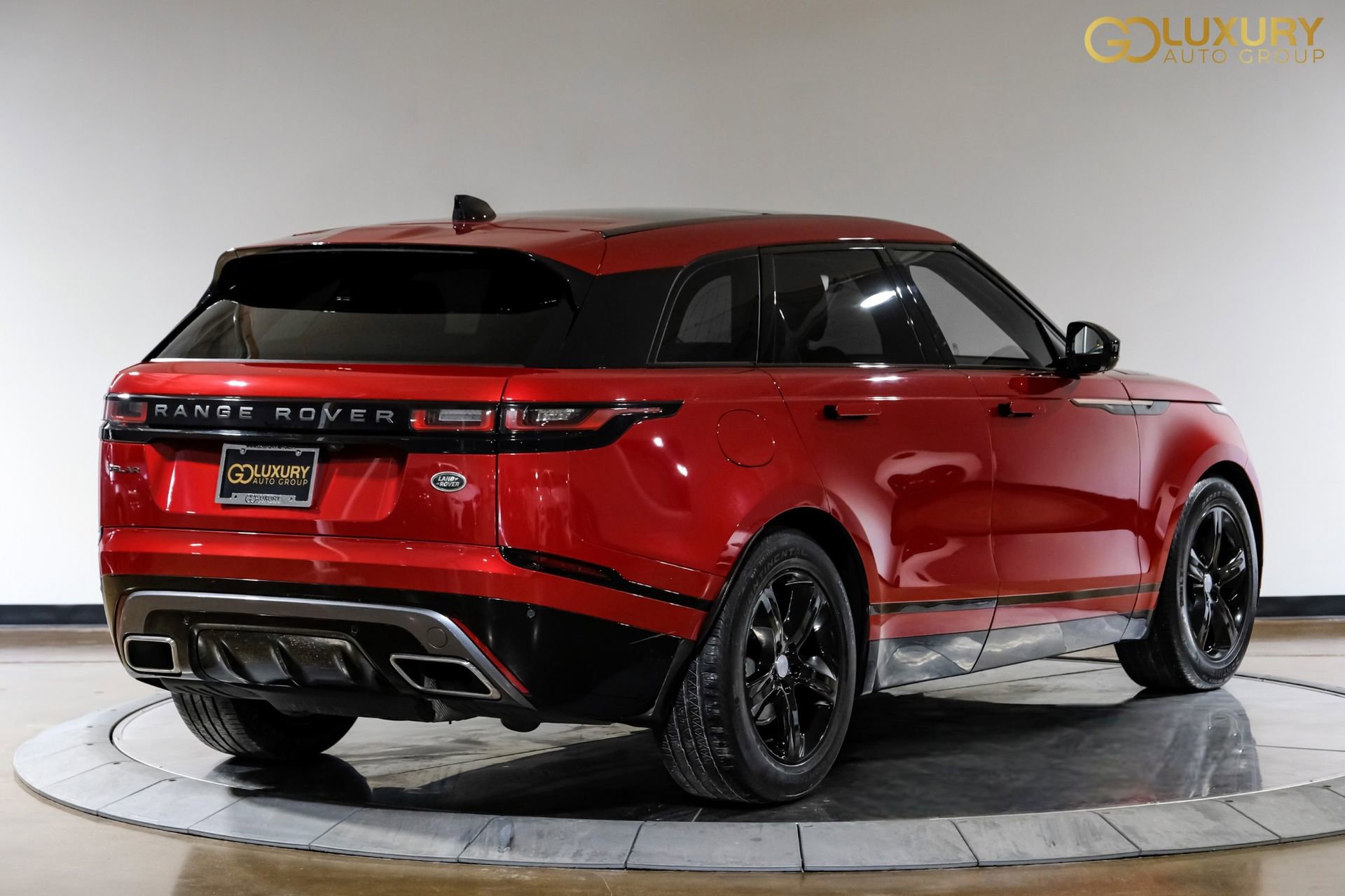 Used 2023 Land Rover Range Rover Velar R-Dynamic S image 10