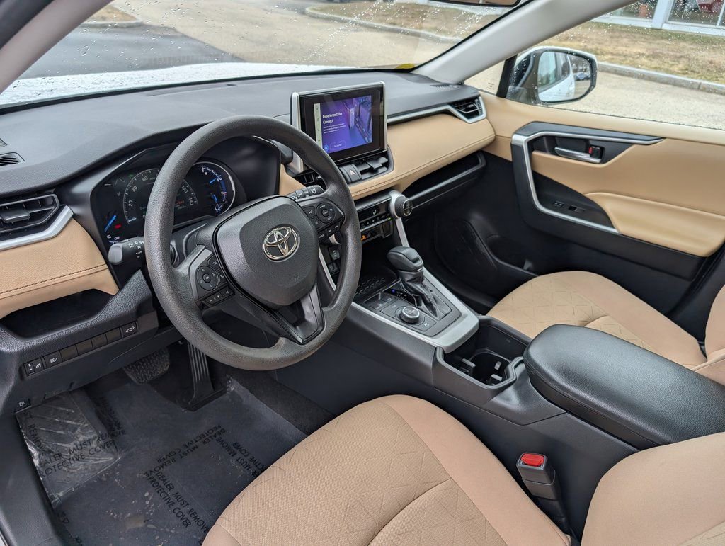 Used 2023 Toyota RAV4 XLE w/ Convenience Package AWD/4WD image 18