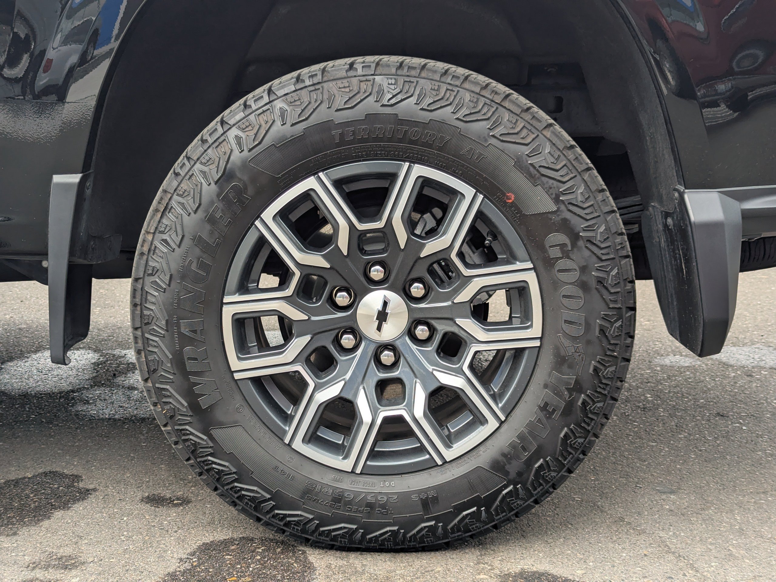 Certified 2026 Chevrolet Colorado Z71 w/ Technology Package AWD/4WD image 55