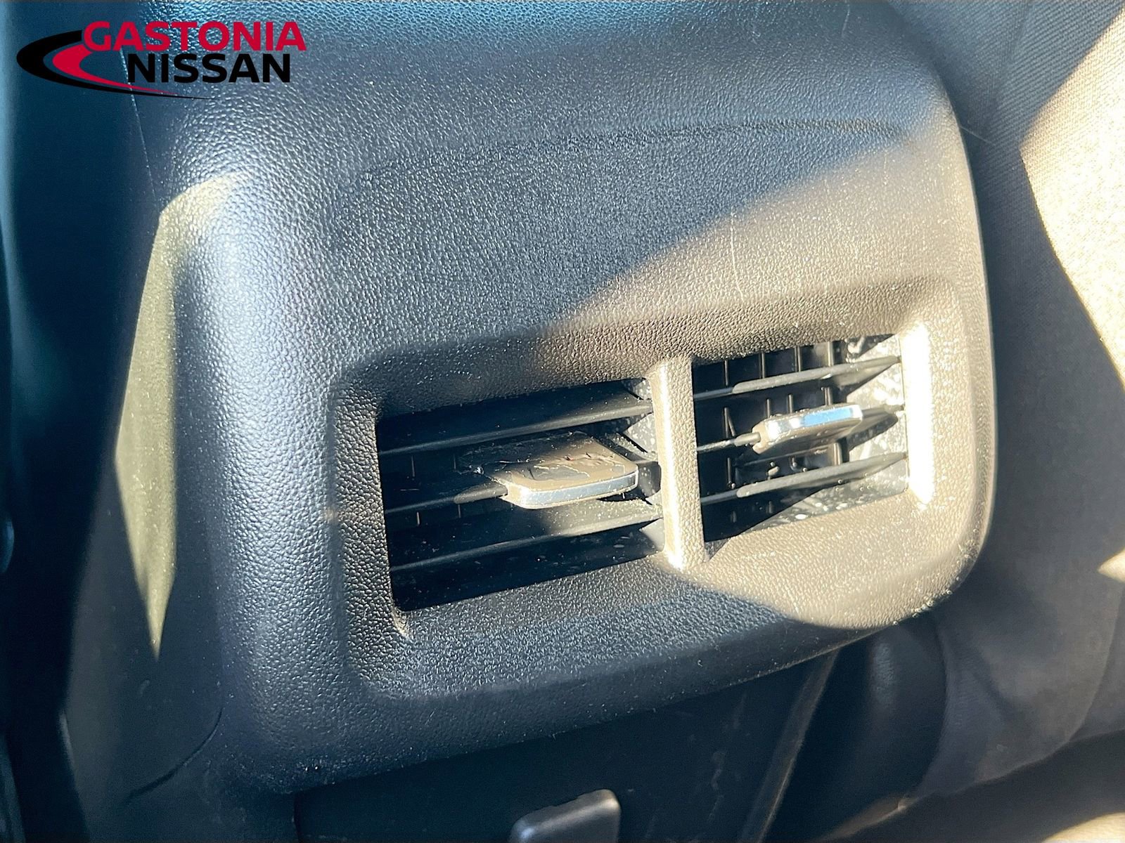 Used 2020 Chevrolet Equinox LS w/ LS Convenience Package image 34